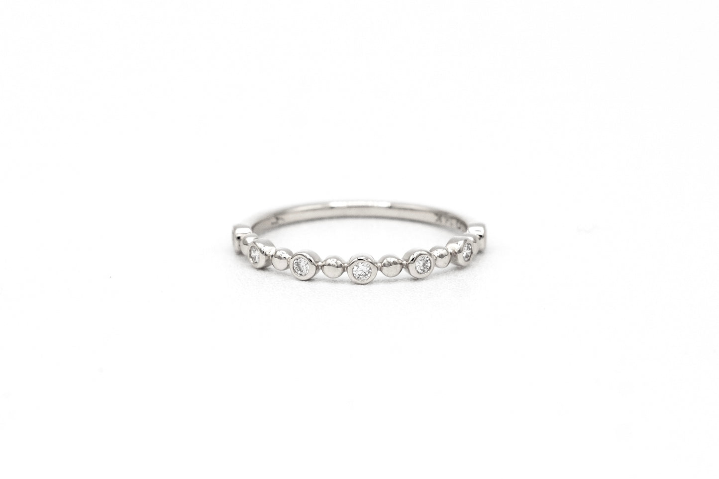 14k white gold, bubble bezel, stacking ring, lab diamond, front view
