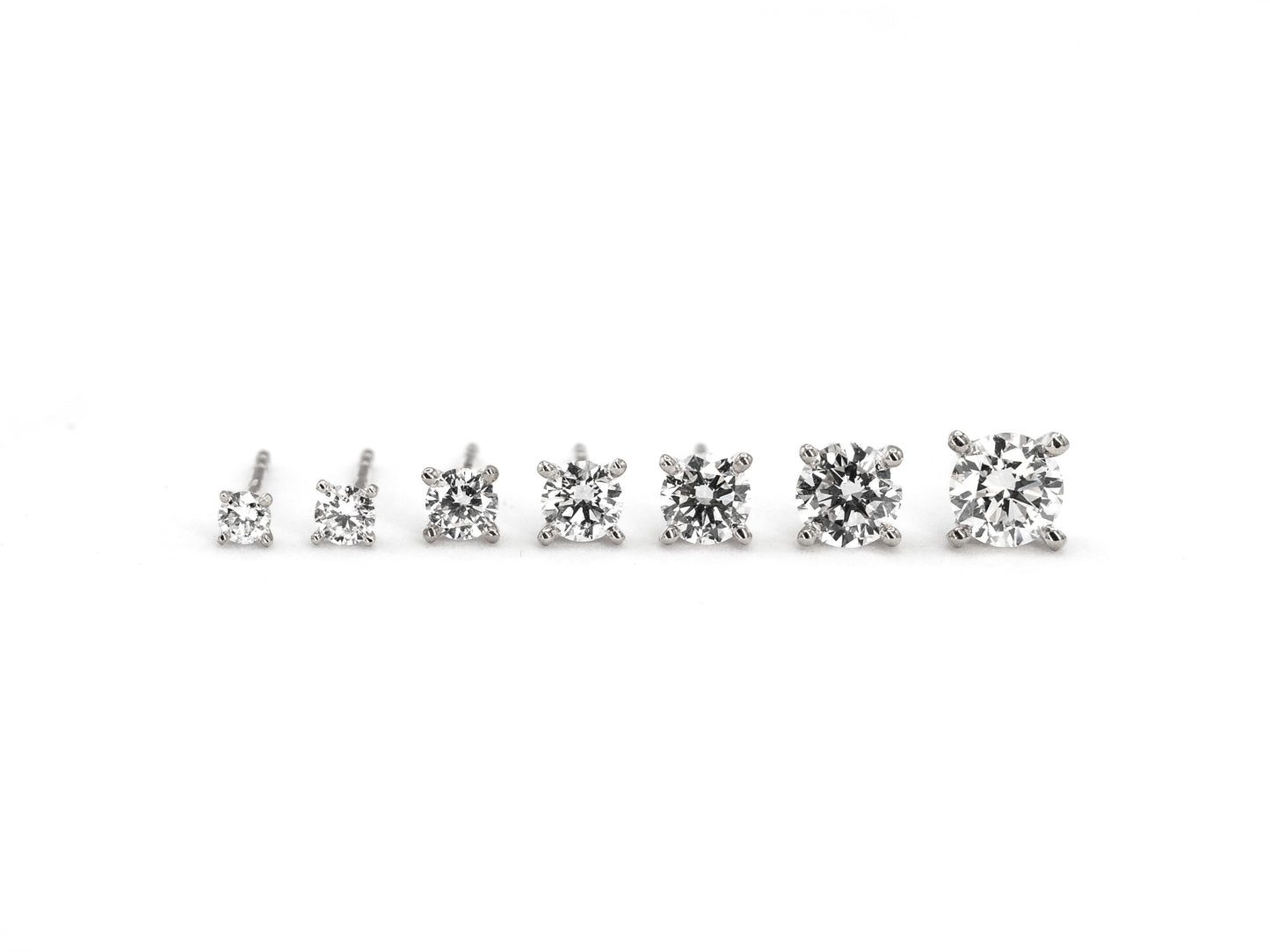 14k white gold, stud earrings, solitaire, lab diamond, front view