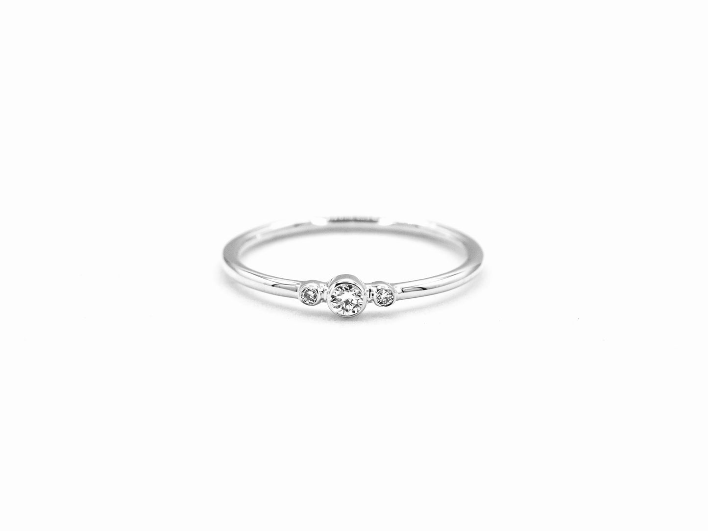 14k white gold, lab diamond, bezel set, front view