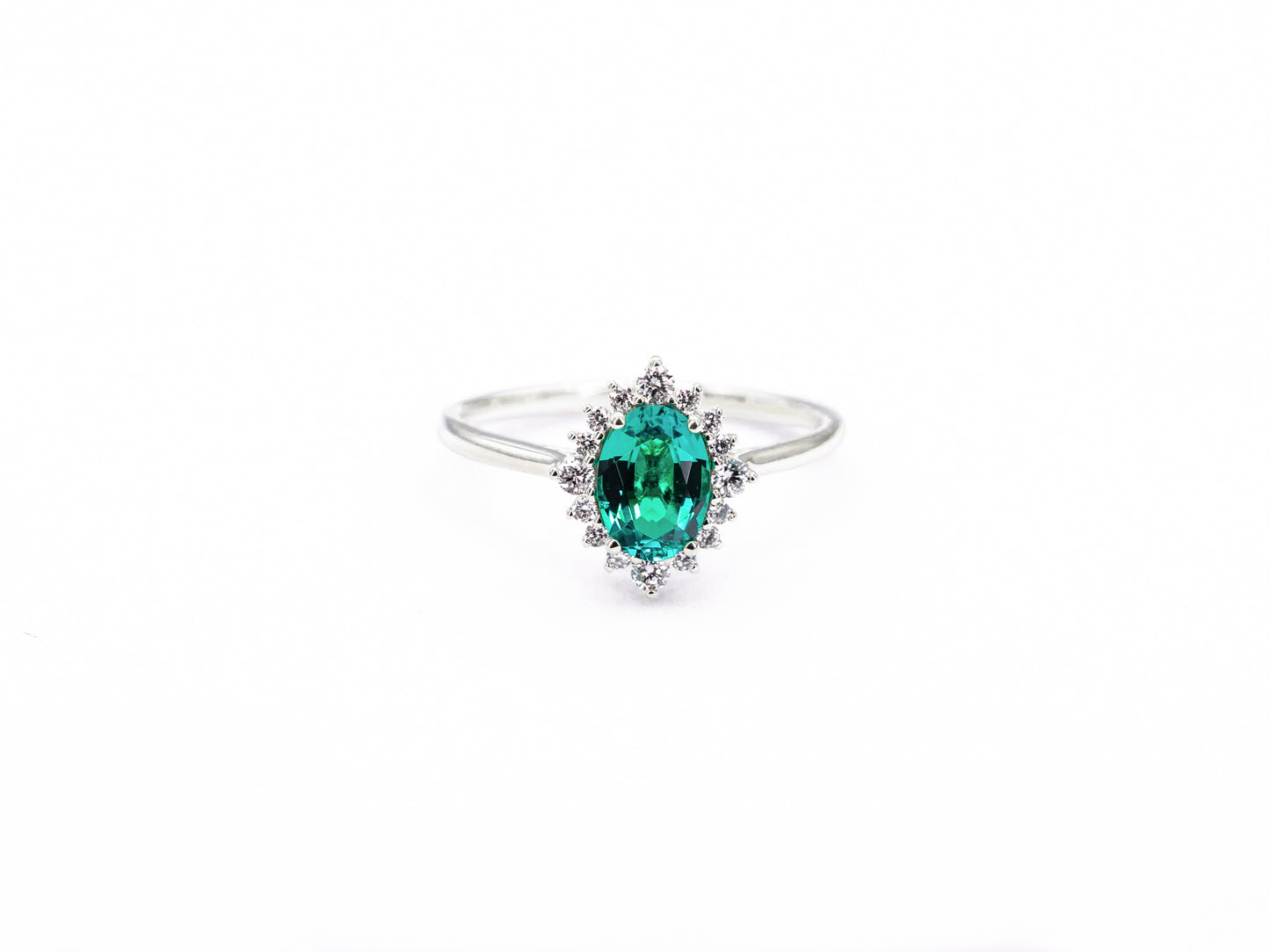 Vintage emerald diamond white gold ring front view