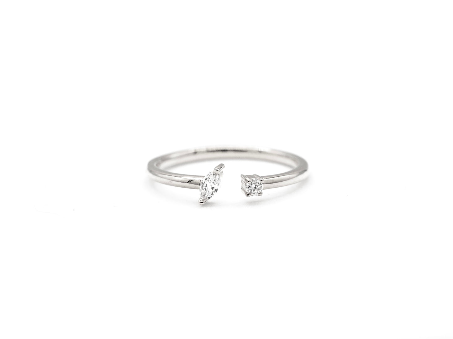 14k white gold, top et moi, lab diamond, split ring, front view