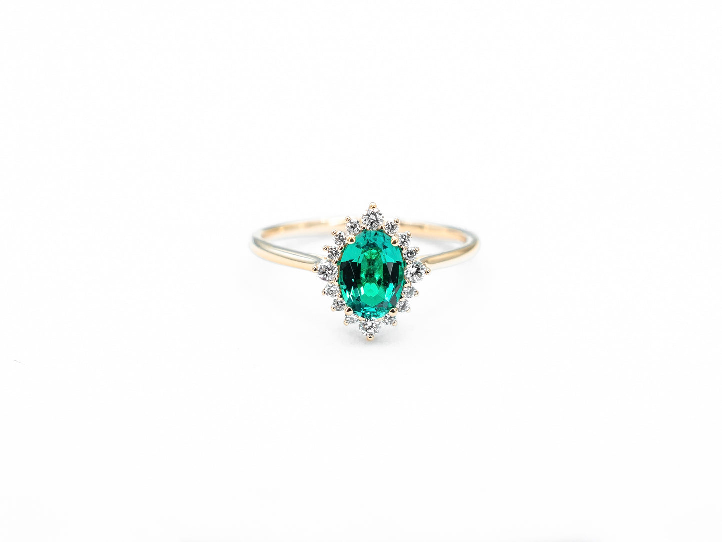 Vintage emerald diamond yellow gold ring front view