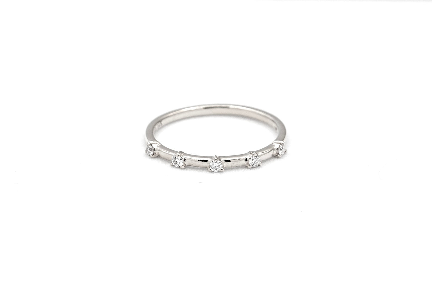 14k white gold, lab diamond ring, front view
