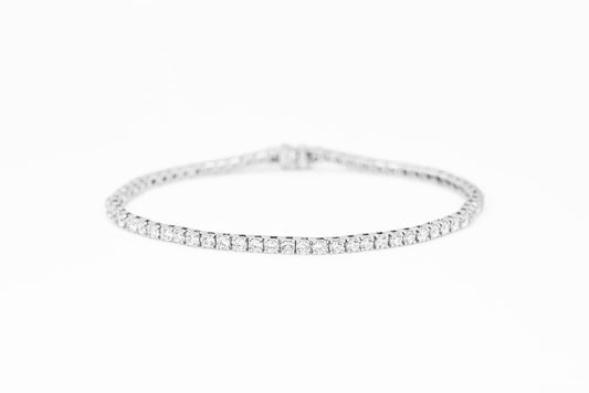 4 carat white gold diamond tennis bracelet front view