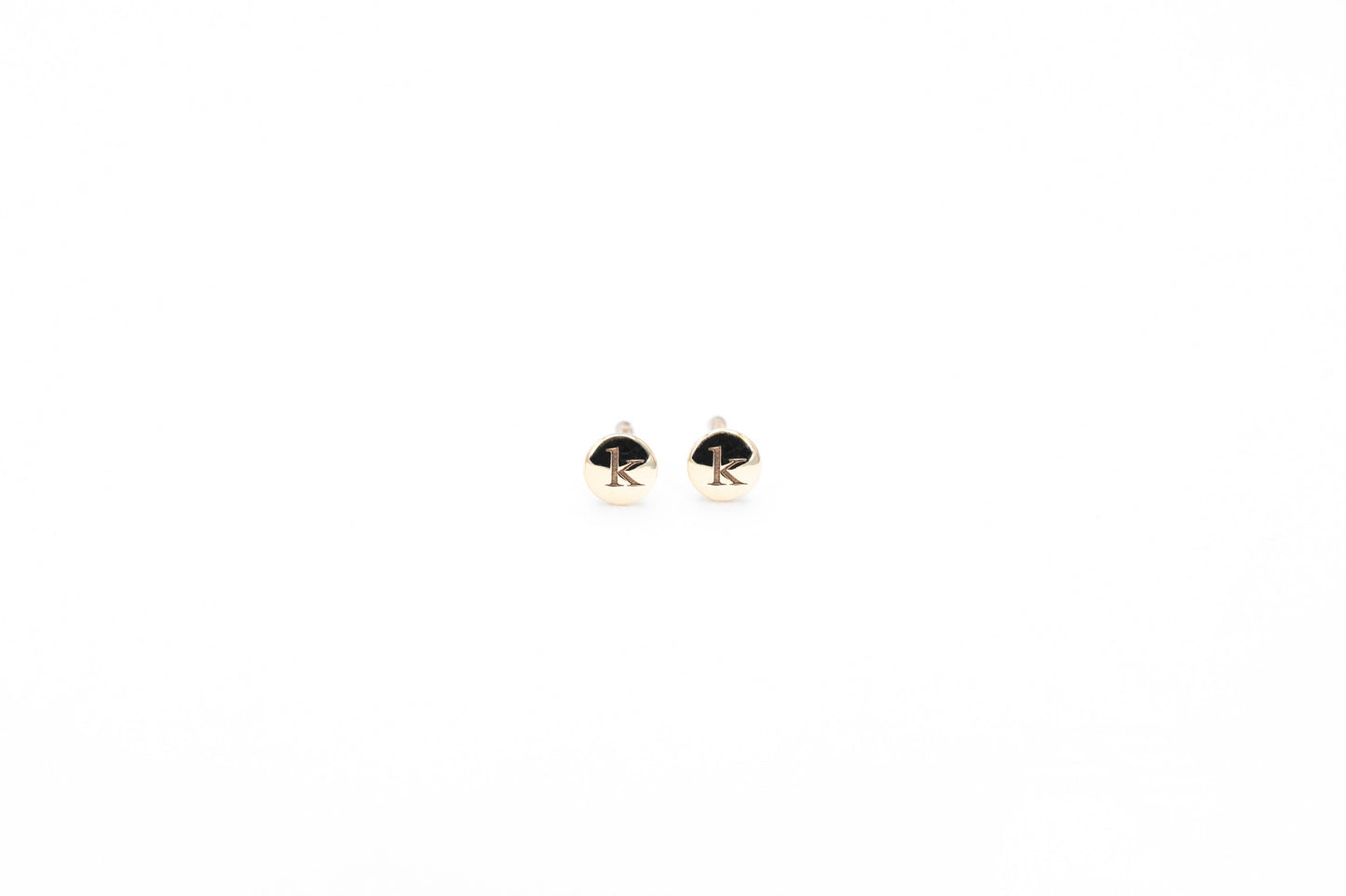 Circle Disc Engravable Solid Gold Stud Earrings