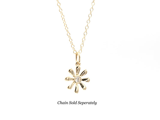 14k yellow gold, lab diamond daisy pendant, front view