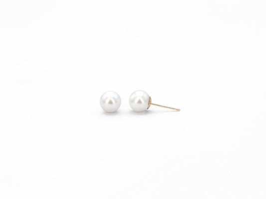 Freshwater pearl gold stud earrings front and side view